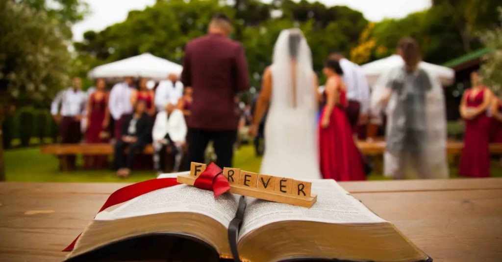 As 4 Leis do Matrimônio: fundamentos bíblicos para o casamento 1 As quatro Leis do Matrimônio Um alicerce bíblico para o casamento